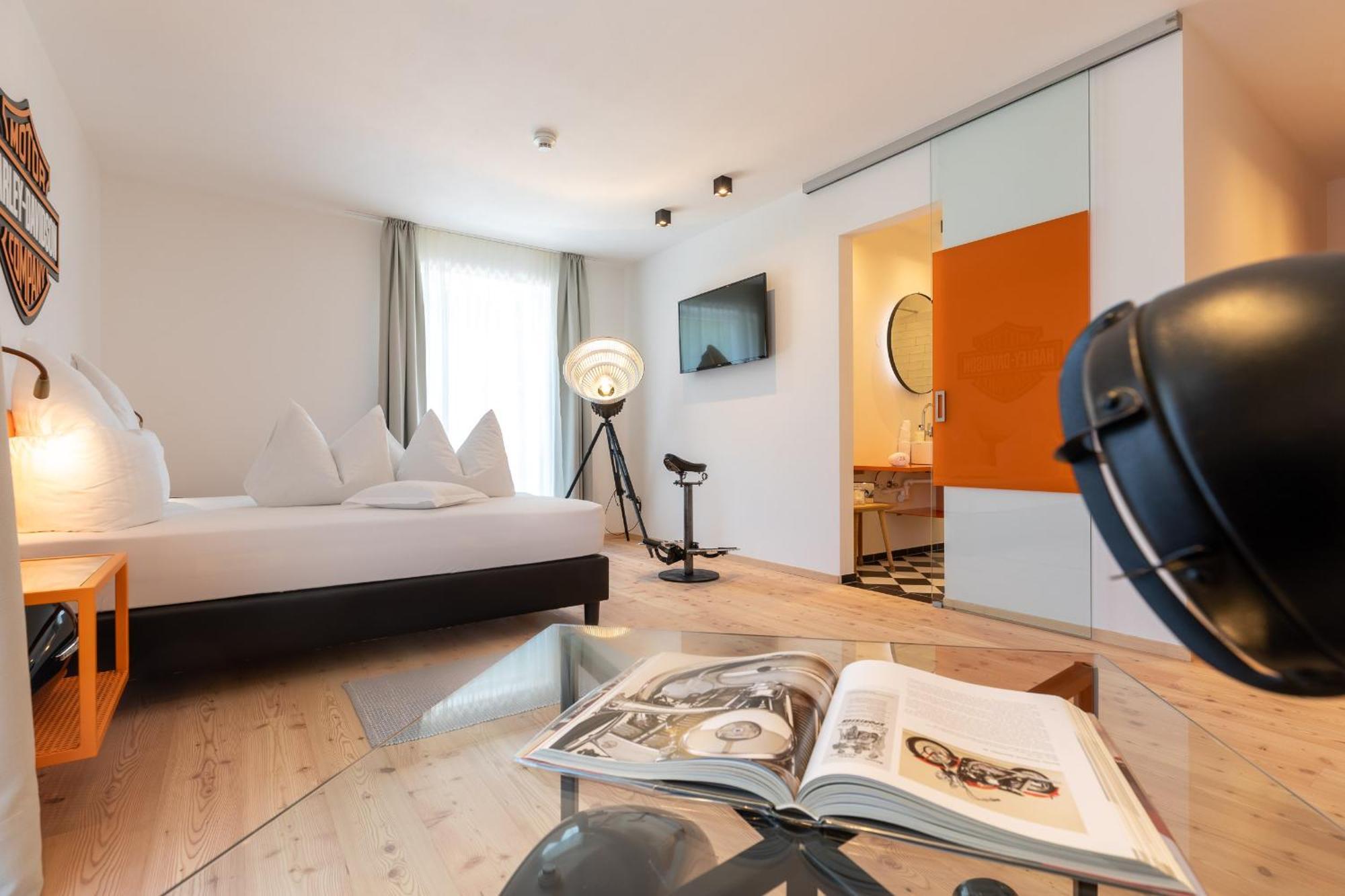 Al Plan, A Mountain Moving Hotel سان فيجيليو دي ماريبْ الغرفة الصورة